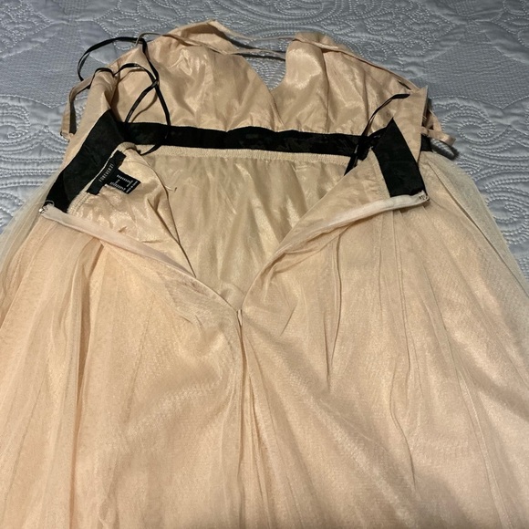 Forever 21 Gold Pleated A-line Maxi Dress - Picture 7 of 10